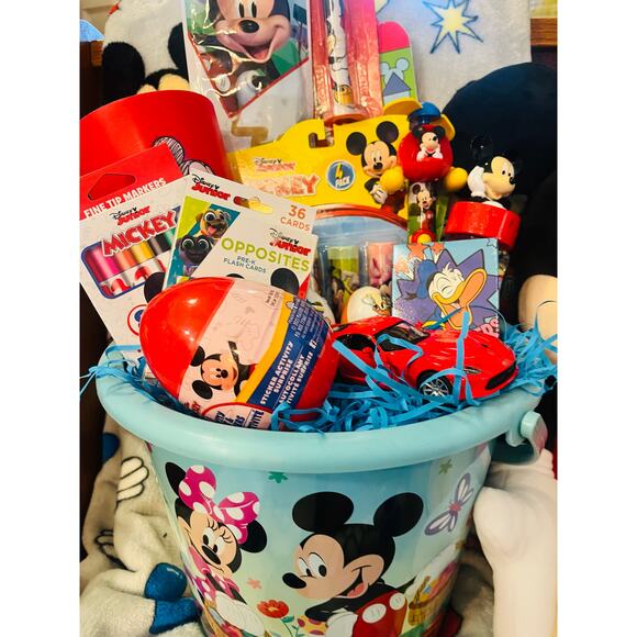 Mickey Mouse giant Easter basket bundle 24 inch Mickey pillow buddy 50x70 Mickey - Picture 7 of 10